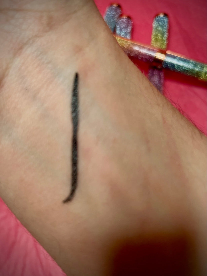 Eye liner